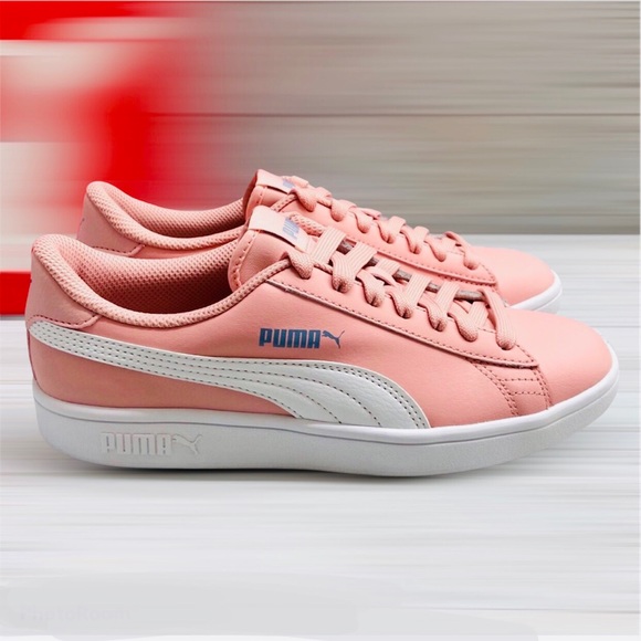 light pink pumas